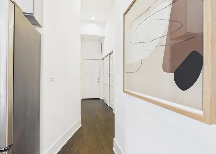 Bright & Spacious Boho Oasis A Warm Retreat Chicago